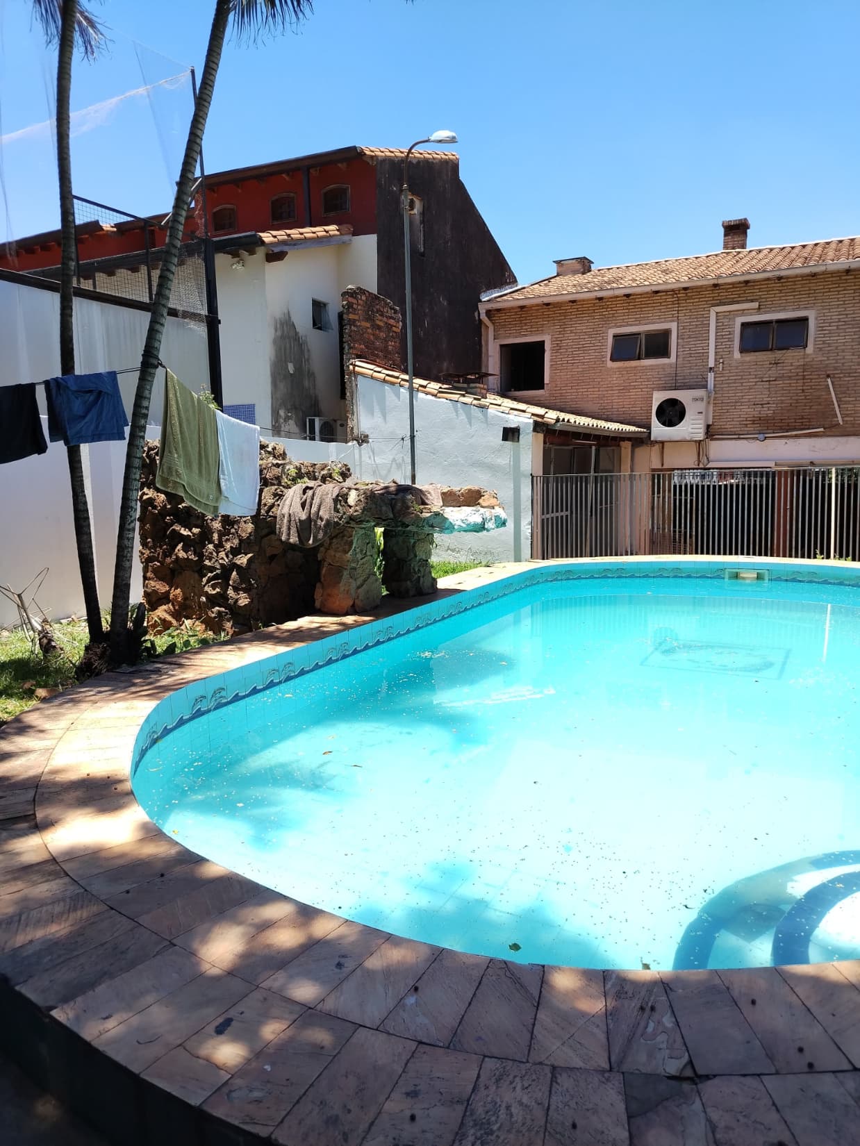 *vendo amplia casa con piscina en Lambaré barrio san rafael*, foto 2