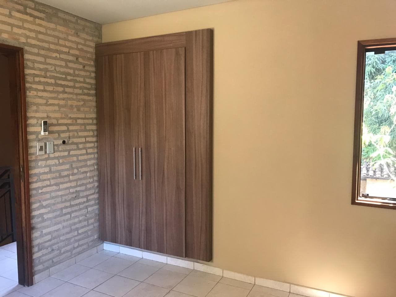 Dúplex en condominio zona avda peron — foto 2