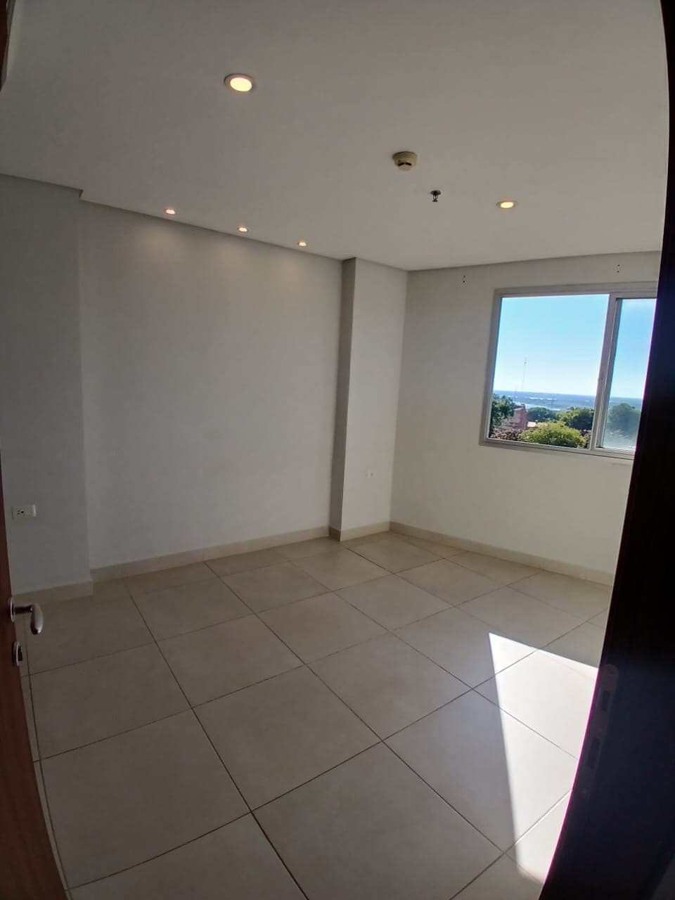 Departamento de 2 Dormitorios + área de servicio en Las Mercedes!, foto 5