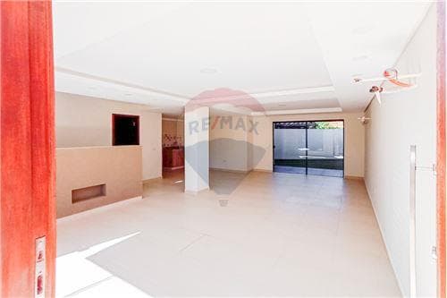 Duplex venta zona colegio sek, lambare, foto 3
