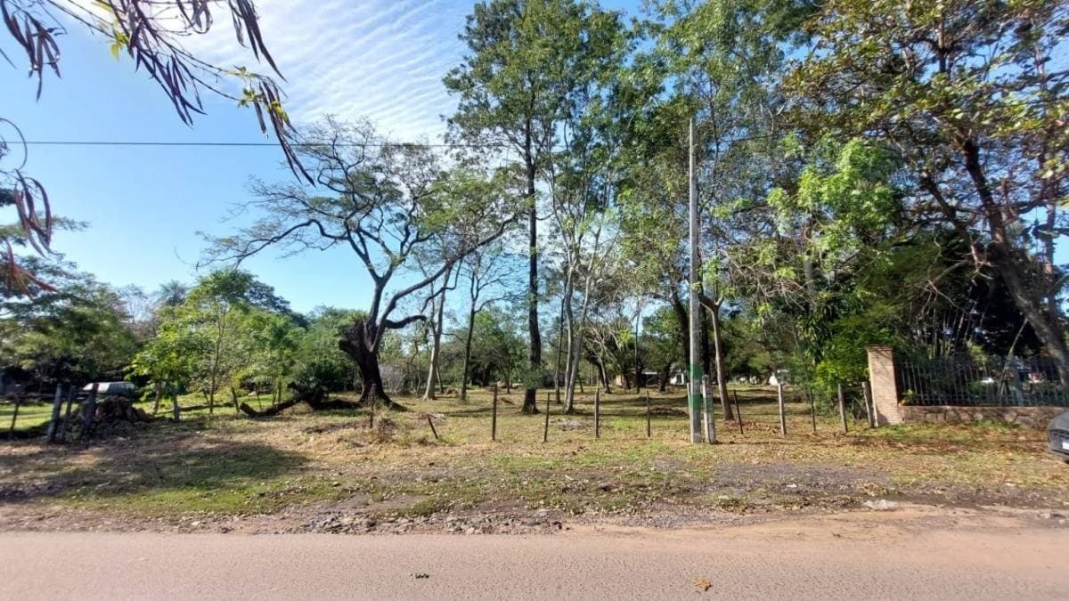 Se vende terreno en ypacarai - a 150 metros de ruta 2