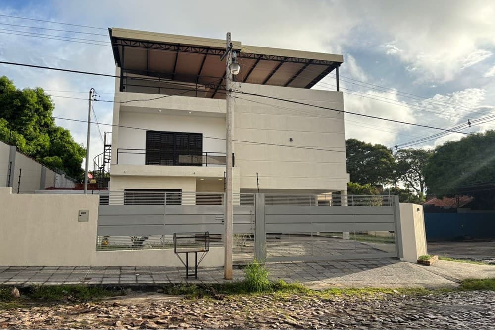 Exclusivo dúplex en venta en Asunción! J.a