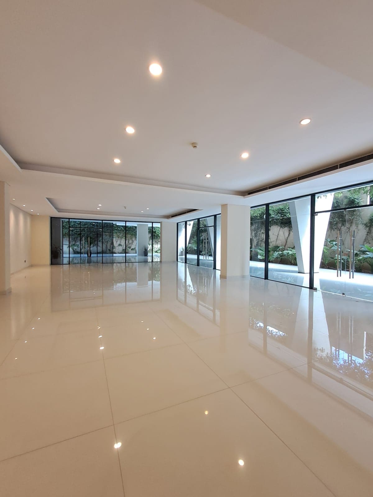 Penthouse de lujo en alquiler o venta sobre avenida Primer Presidente, foto 2