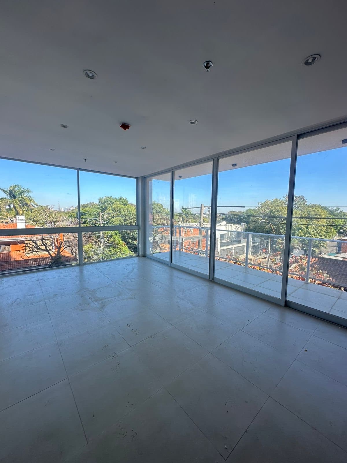 En venta departamento de 2 habitaciones en suites zona,Parque de la salud