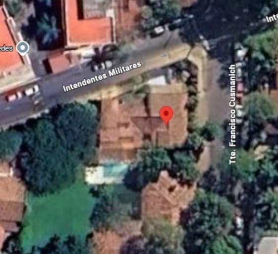 Hermosa casa en esquina barrio Las Mercedes — foto 2
