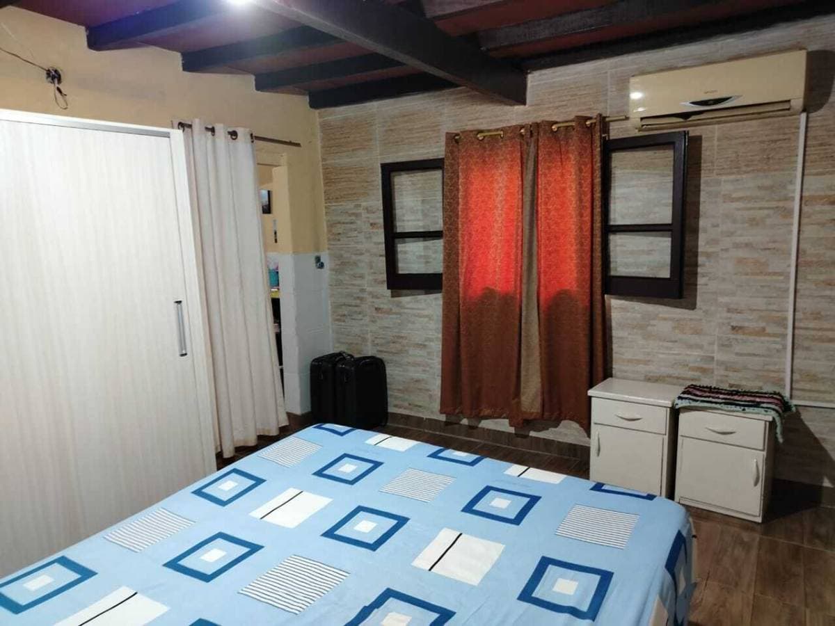 Casa con patio en Asunción, barrio san vicente, foto 2