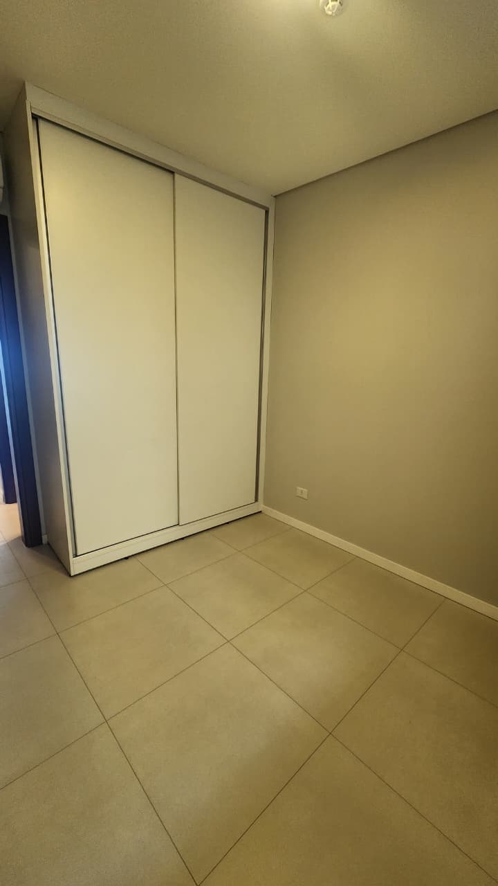 En alquiler Departamento de 2 Dormitorios en Villa Morra, foto 3