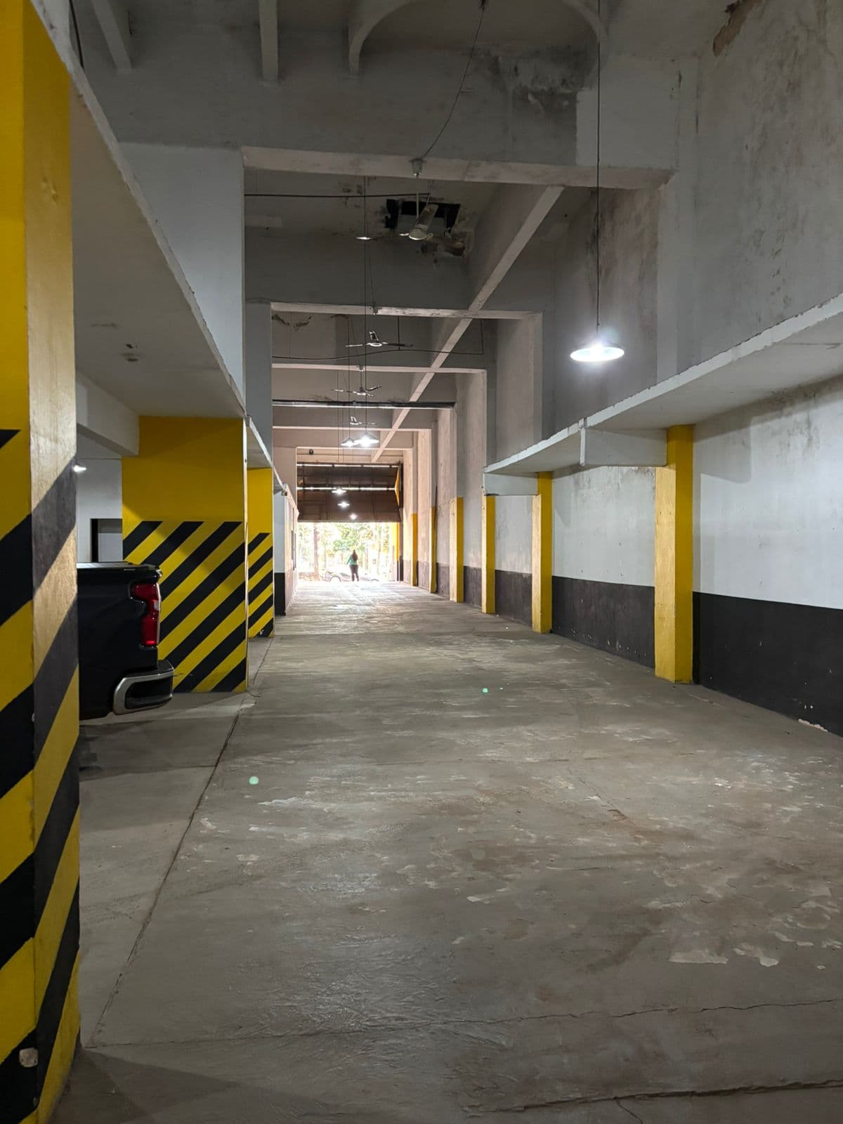 Depoisto de 1.00m2 con oficinas en alquiler, foto 3