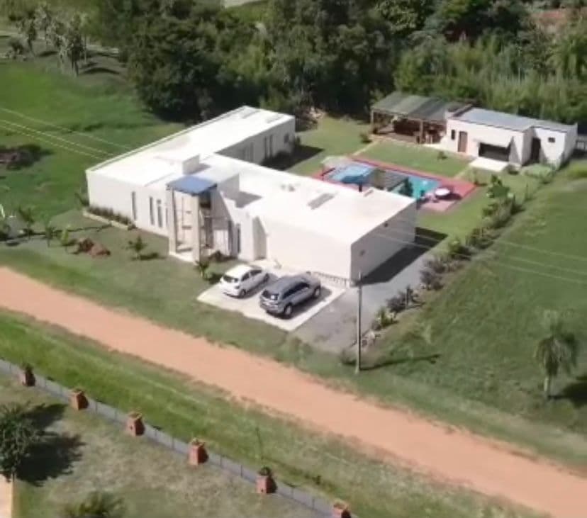 Hermosa casa en barrio cerrado miralago de ypacarai, foto 2
