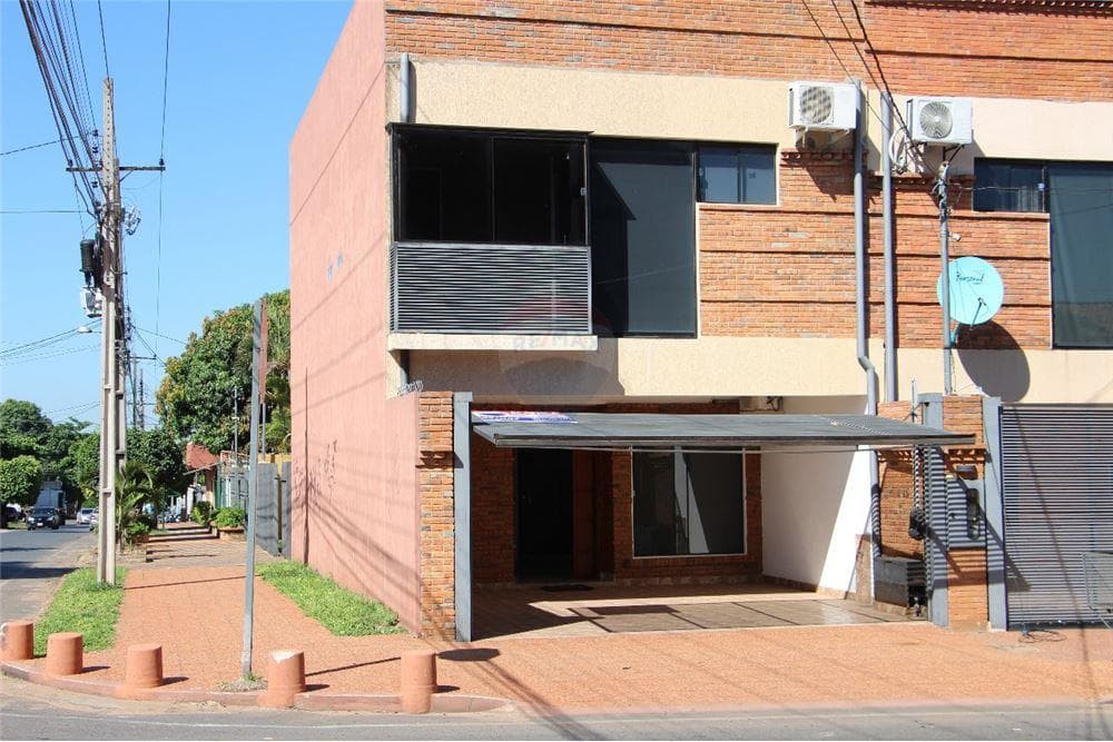 Duplex en venta - fdo de la mora zona sur