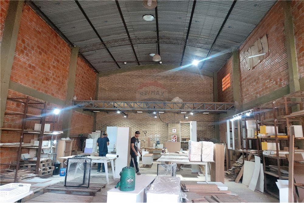 Oportunidad en villa Aurelia Tinglado en esquína, foto 1