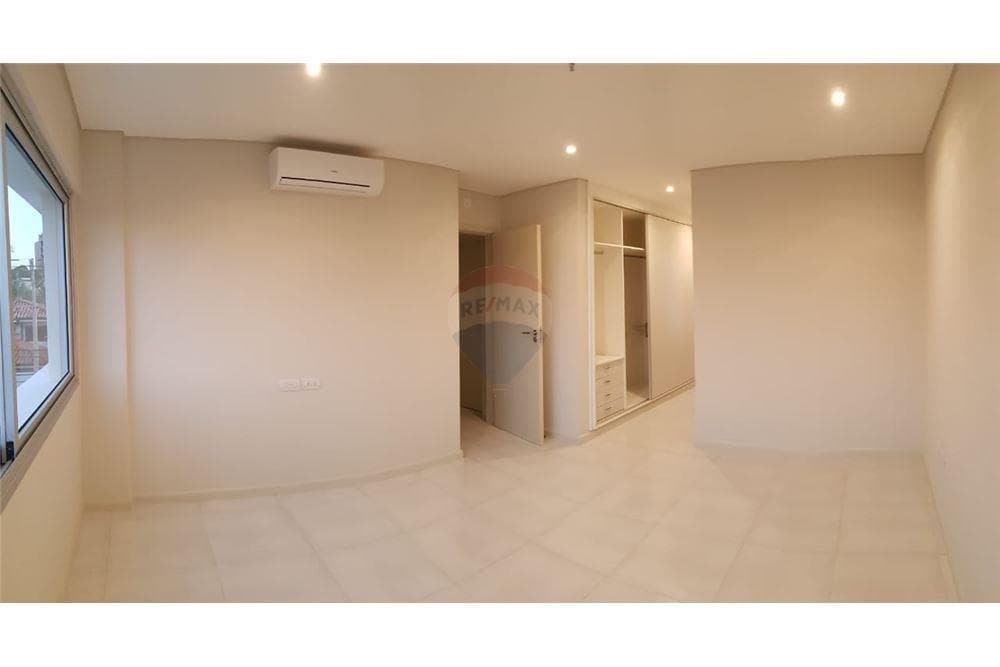 Depto a cuadras de casa rica, foto 5