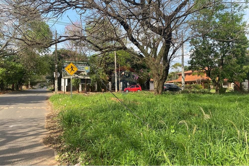 Alquilo amplio terreno en San Lorenzo!