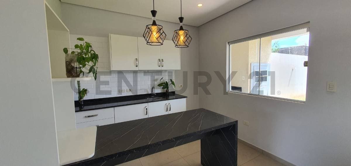 Duplex a metros de Av. America - Luque, foto 3