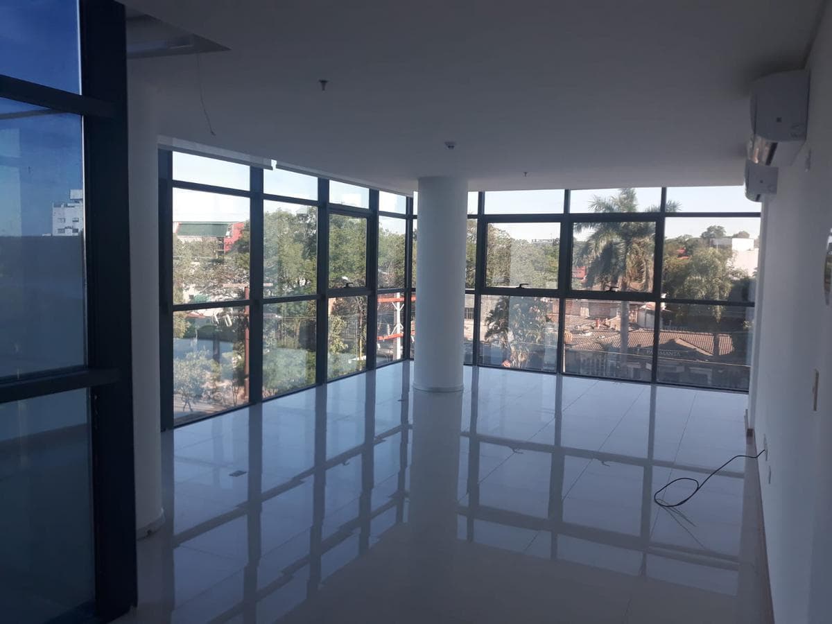 Oficina Rentada De 70 m2 En Edificio Trading Park, foto 2