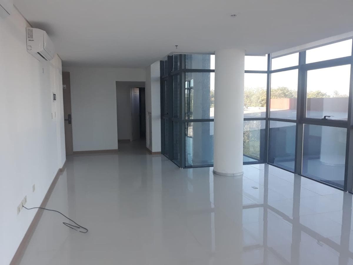 Oficina Rentada De 70 m2 En Edificio Trading Park, foto 3
