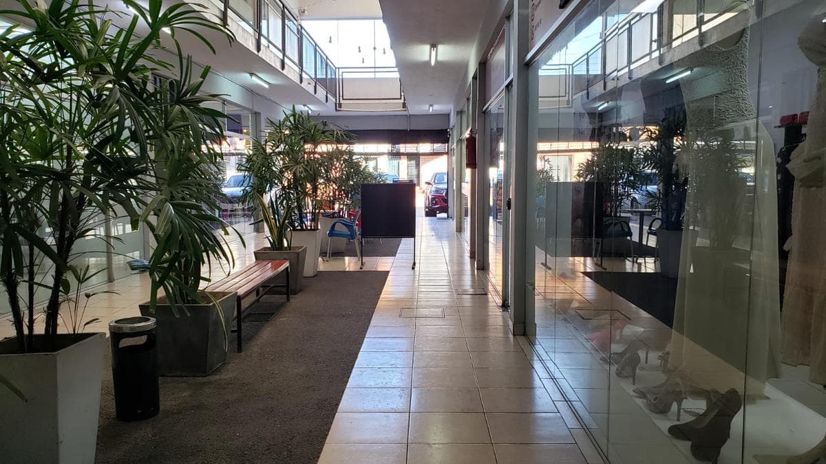 Local de 25 M2 en Fdo. de la Mora Zona Norte, foto 4