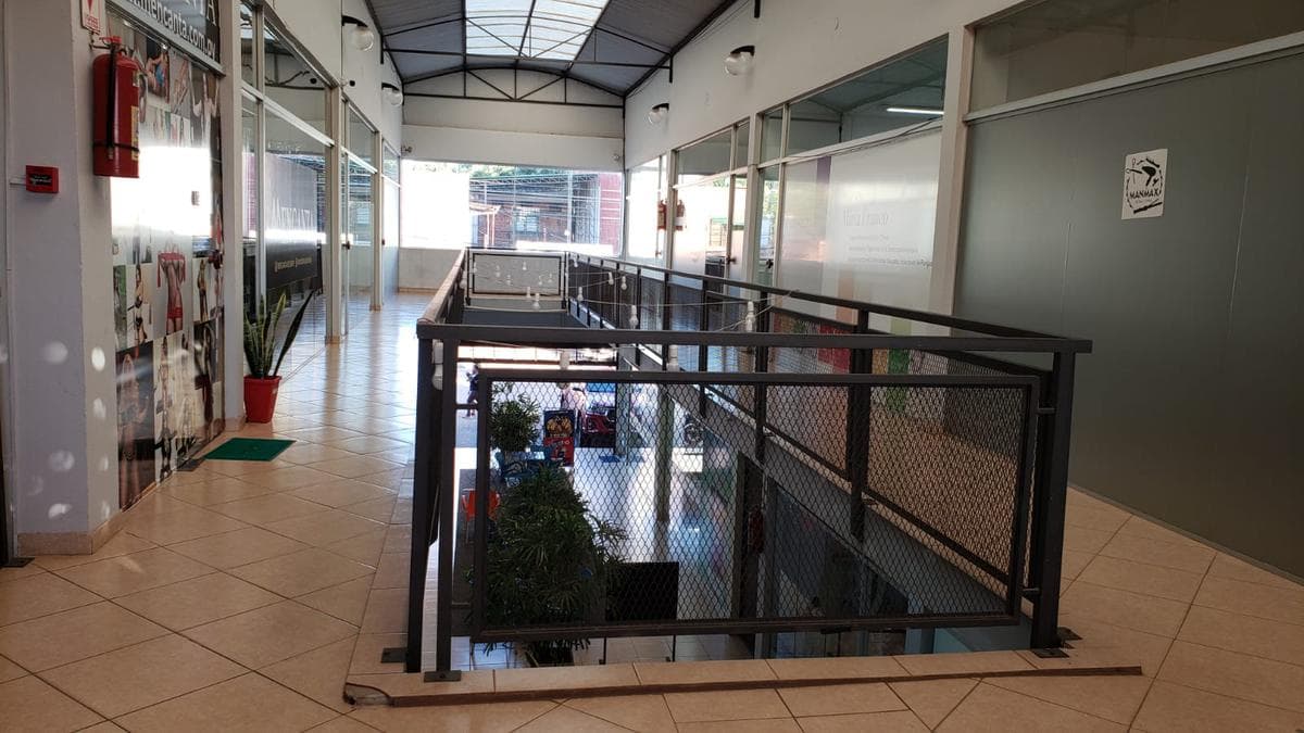 Local de 25 M2 en Fdo. de la Mora Zona Norte, foto 5