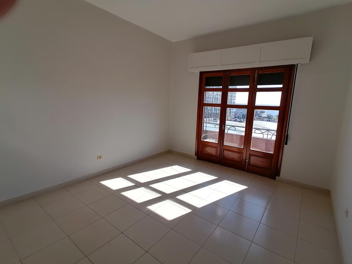 Departamento De 2 Dormitorios 85 m2 Centro De Asunción, foto 5