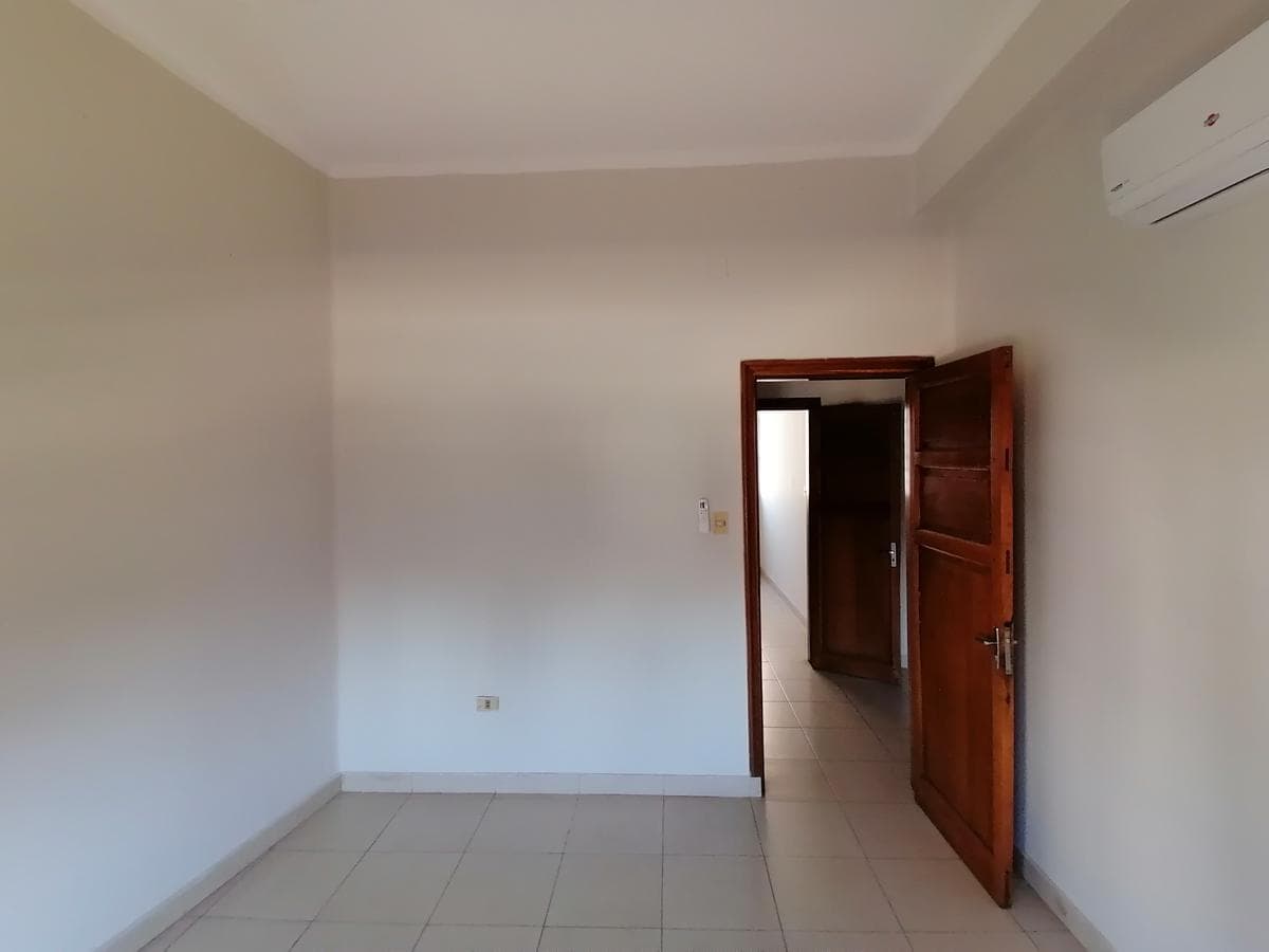 Departamento De 2 Dormitorios 85 m2 Centro De Asunción, foto 5