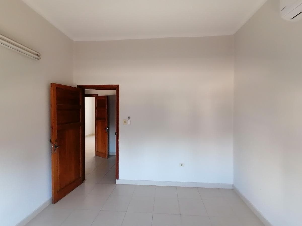 Departamento De 2 Dormitorios 85 m2 Centro De Asunción, foto 2