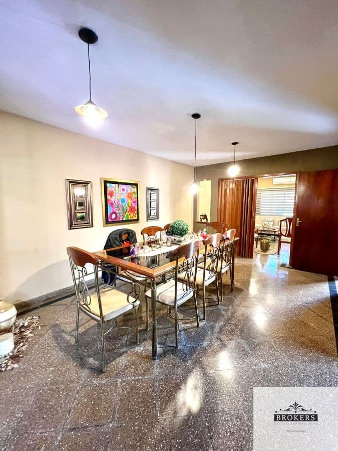 Casa Con Oficina En El Barrio Vista Alegre De Asuncion, foto 4