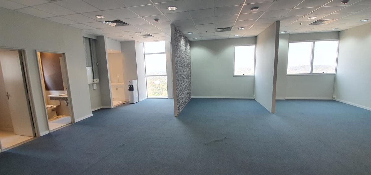 Oficina De 94 m2 Con 2 Cocheras En El WTC Asunción — foto 2