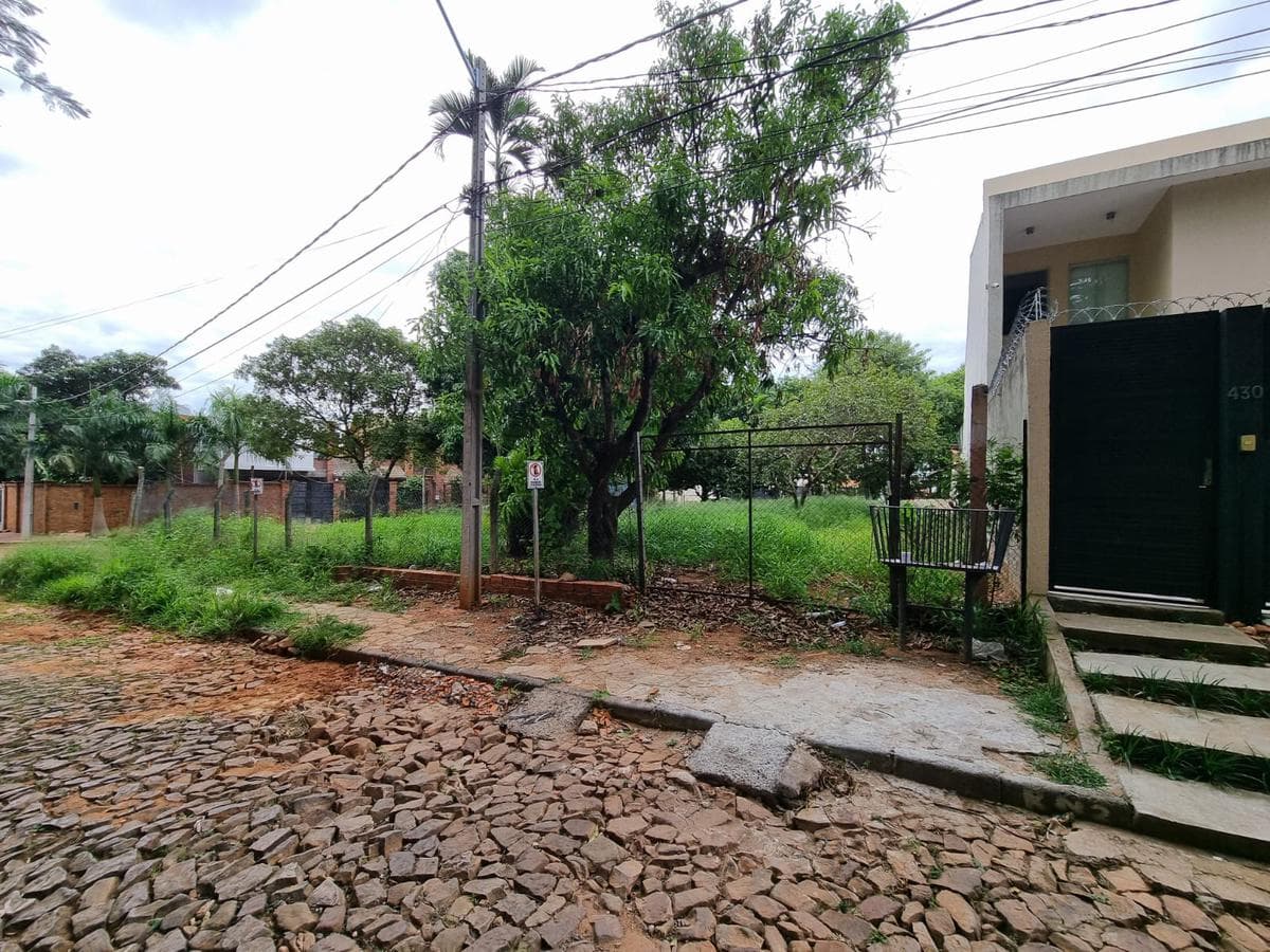 Terreno En Esquina De 440 m2 En Barrio Mburucuya, foto 3