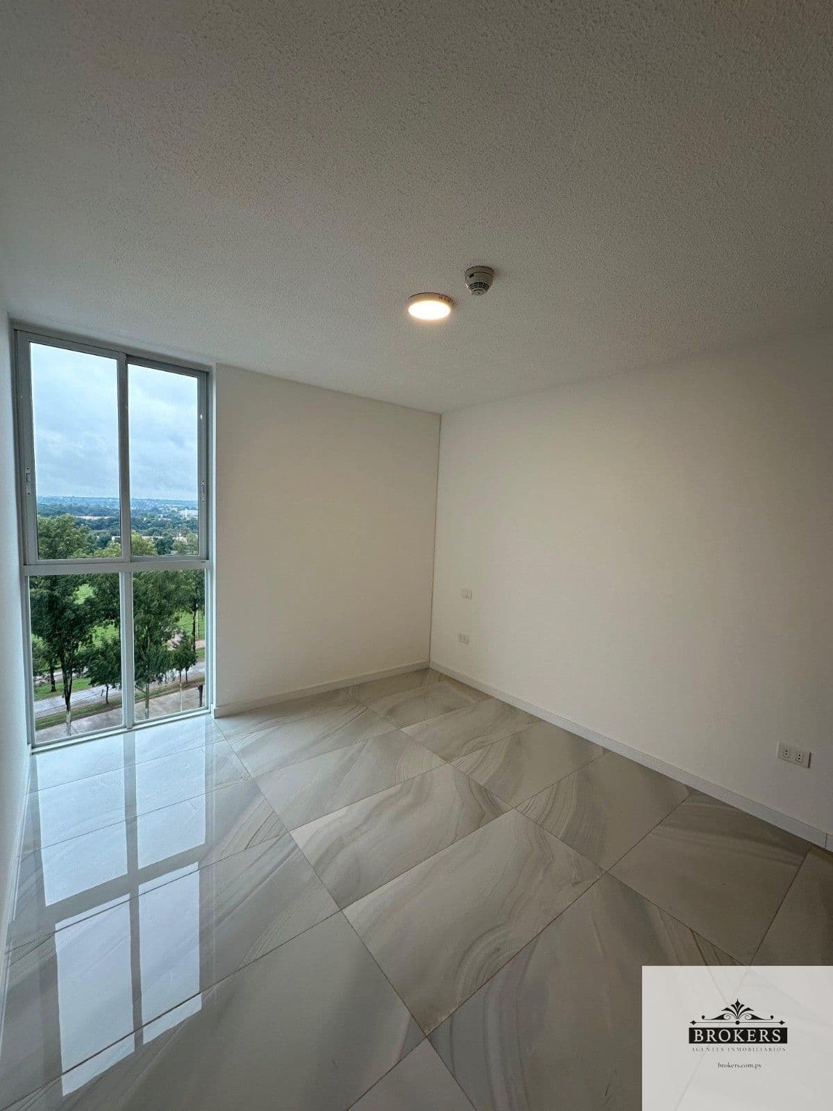 Departamento De 2 Dormitorios Con Cochera En Altamira Surubii, foto 4