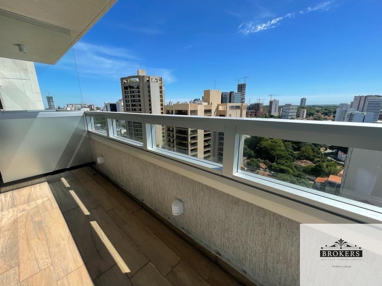 Departamento Amoblado De 2 Dormitorios Sobre Santa Teresa, foto 4