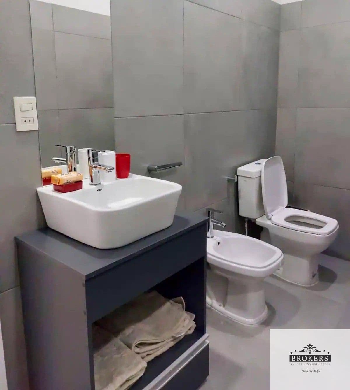 Departamento en alquiler c/ cochera en Ykua Sati — foto 4