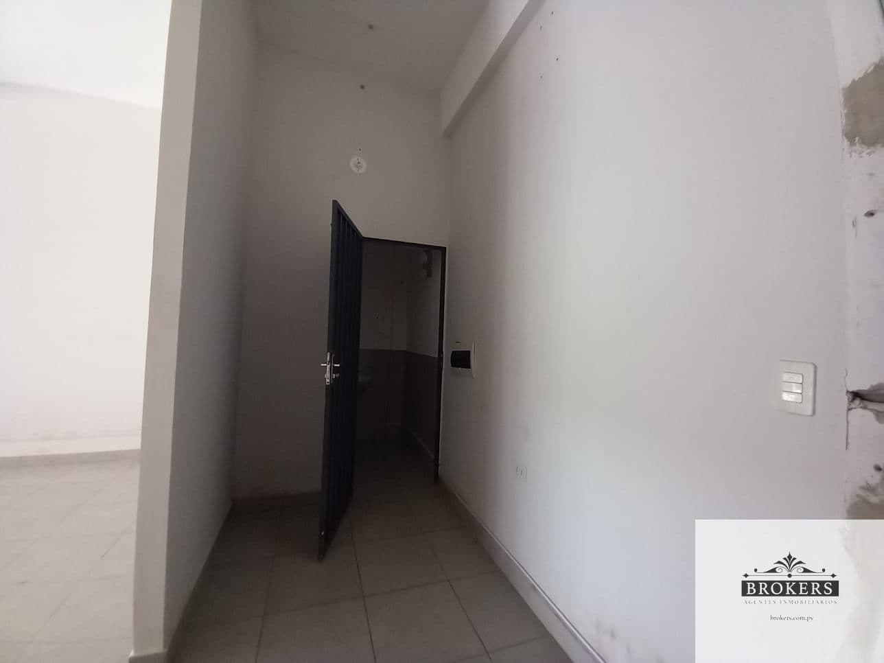 Local Comercial En Alquiler Ubicado En Villa Amelia San Lorenzo, foto 4