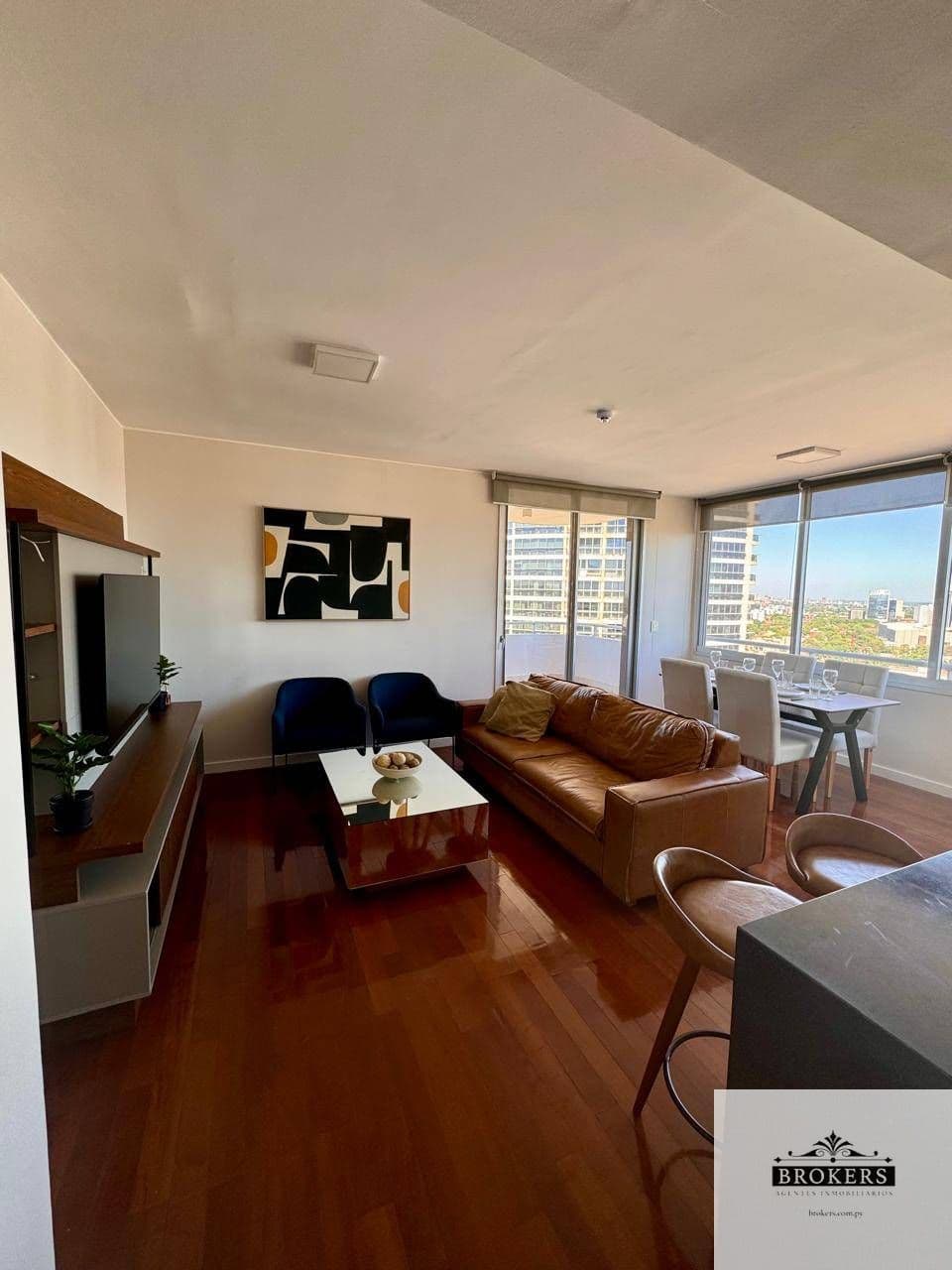 Departamento Amoblado en alquiler de 2 dormitorios c/ cochera en Ykua Sati, foto 3