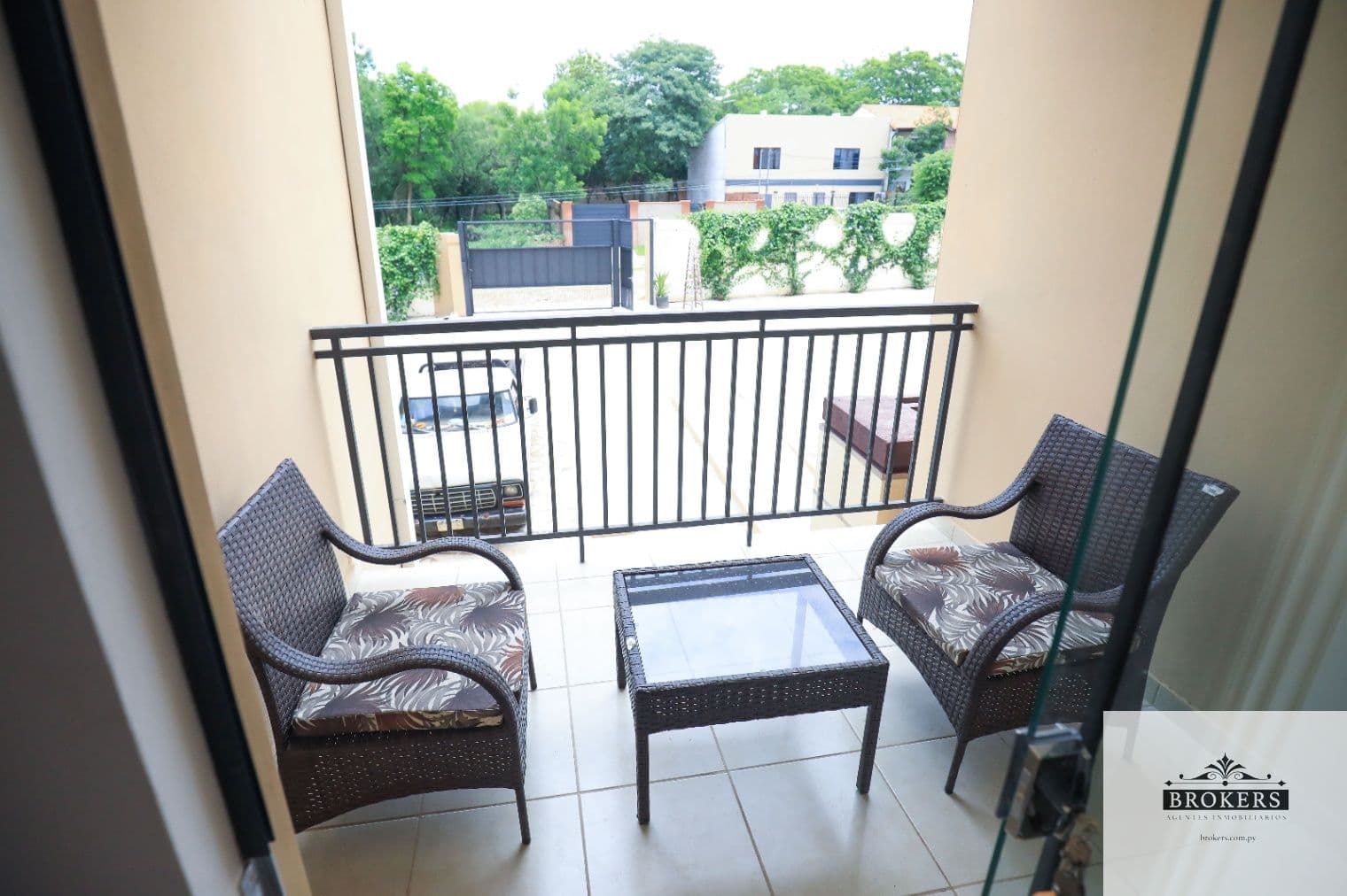 Departamento De 2 Dormitorios En Condominio Cerrado En Lambare, foto 2