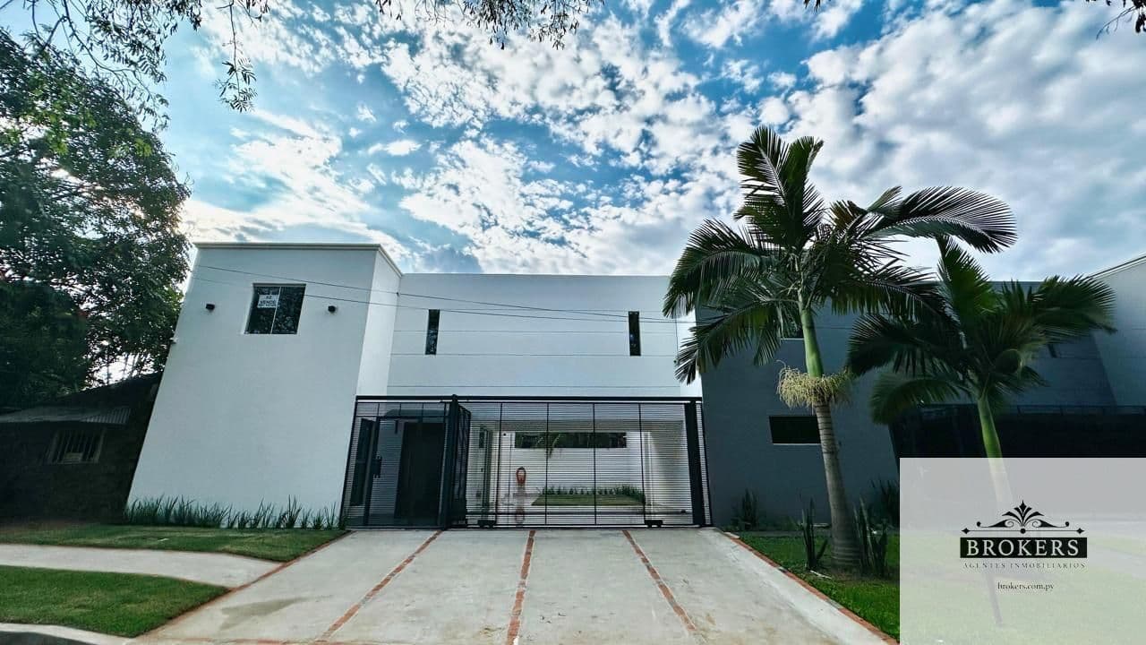 Vendo Dúplex de 3 Dormitorios en Barrio Santa María