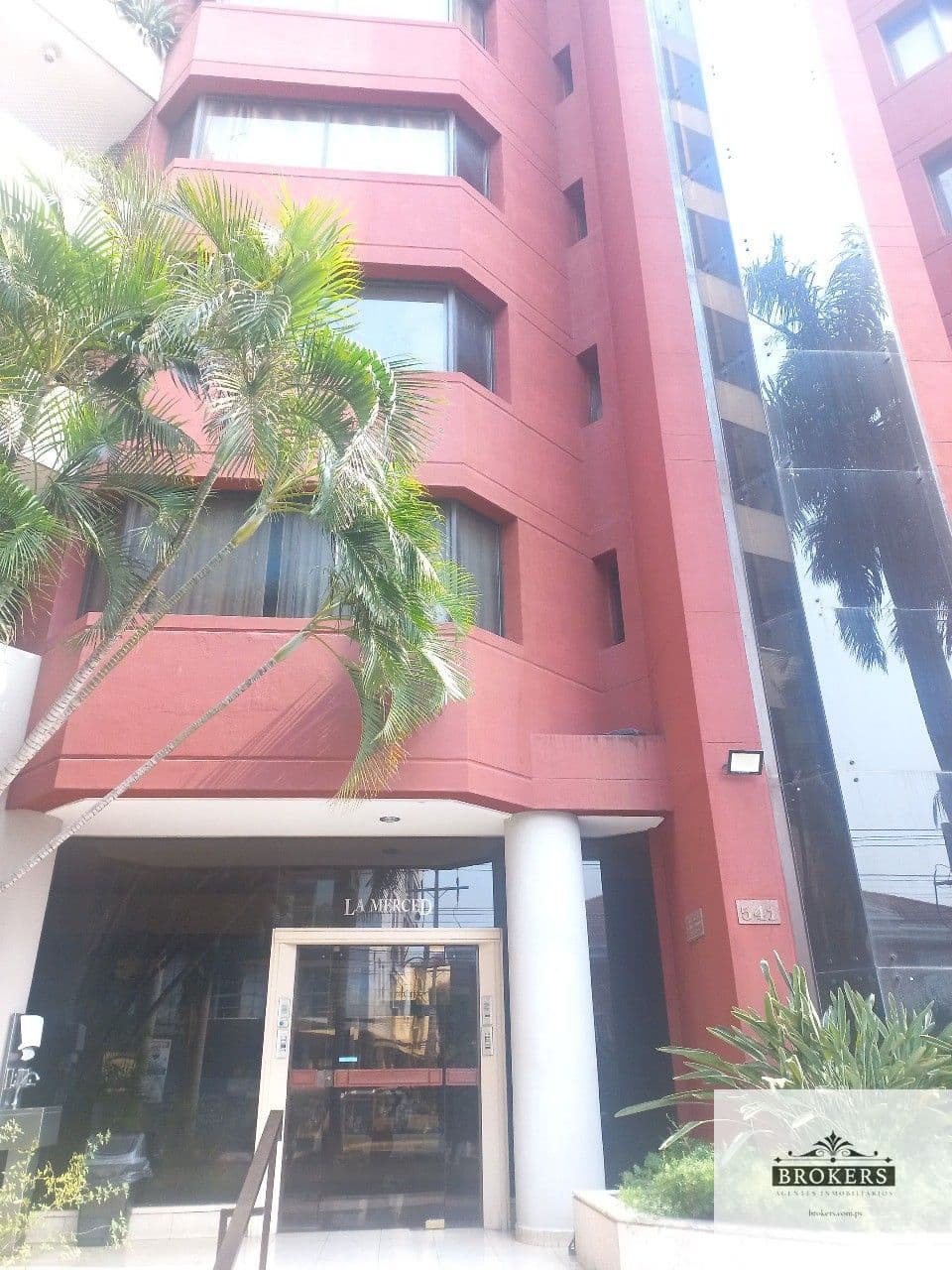 Vendo Departamento De 2 Dormitorios En Barrio Las Mercedes