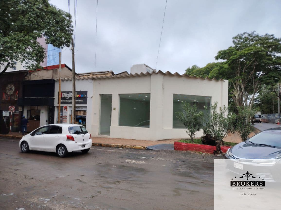 Amplio Local Comercial 100 m2 en esquina Zona Shopping Mariscal Lopez, foto 2