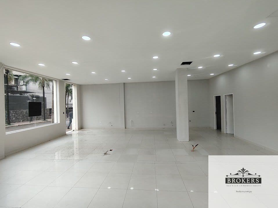 Amplio Local Comercial 100 m2 en esquina Zona Shopping Mariscal Lopez, foto 4