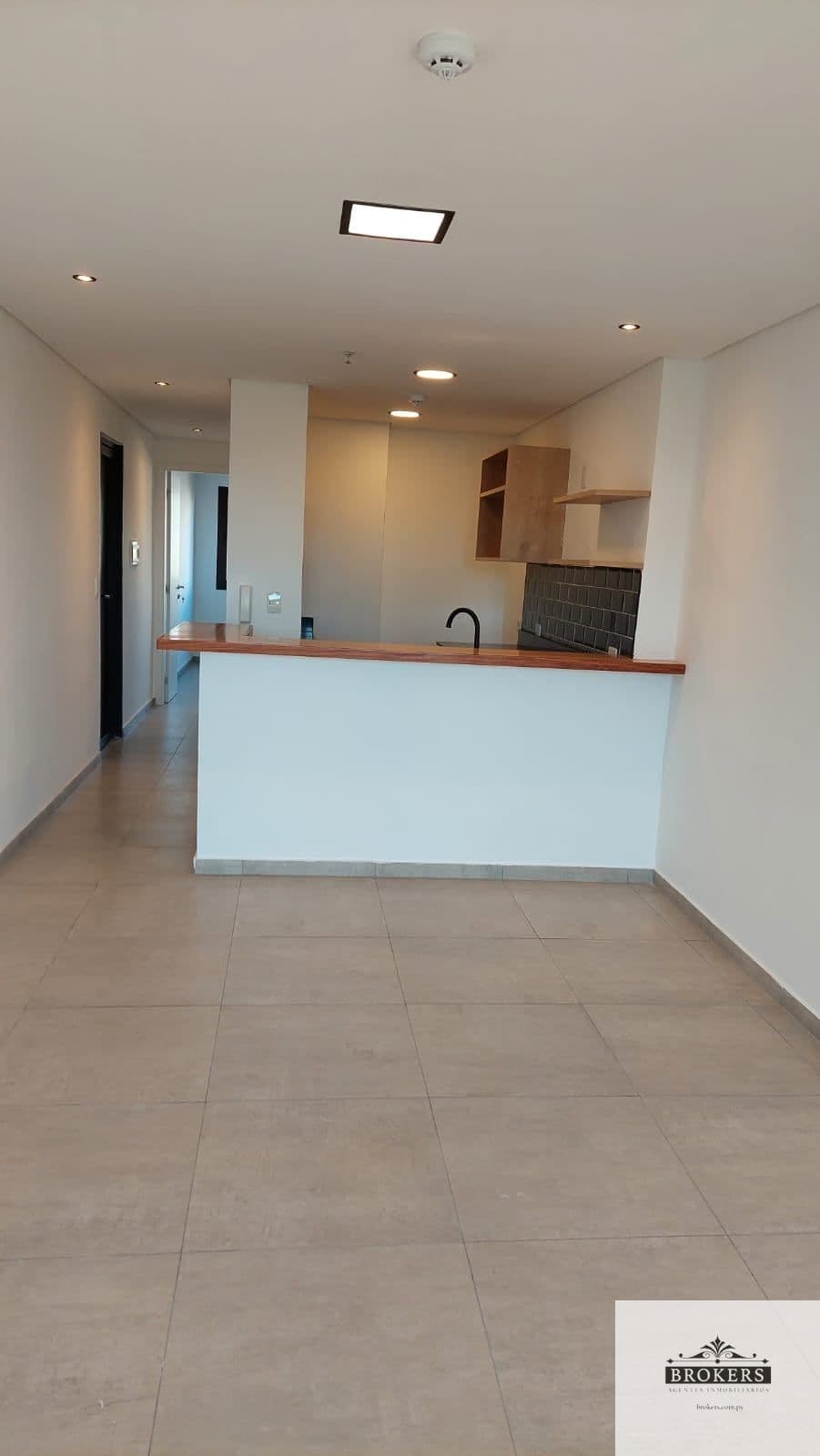 Vendo Departamento Rentado de 1 dormitorio 56 m2 con 1 cochera en Villa Morra