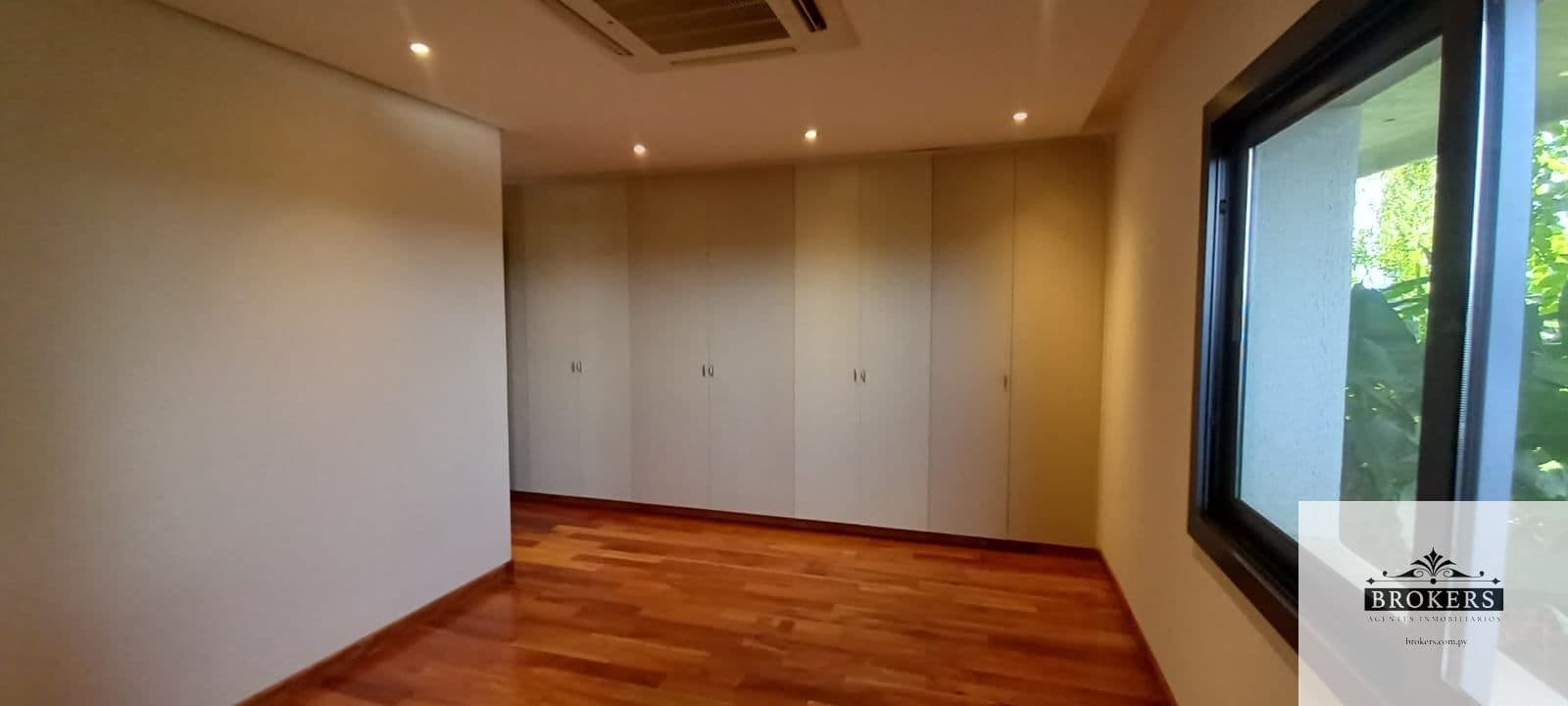 Departamento Dos Dormit De Lujo C/2 Cocheras.av. P. Presidente, foto 2