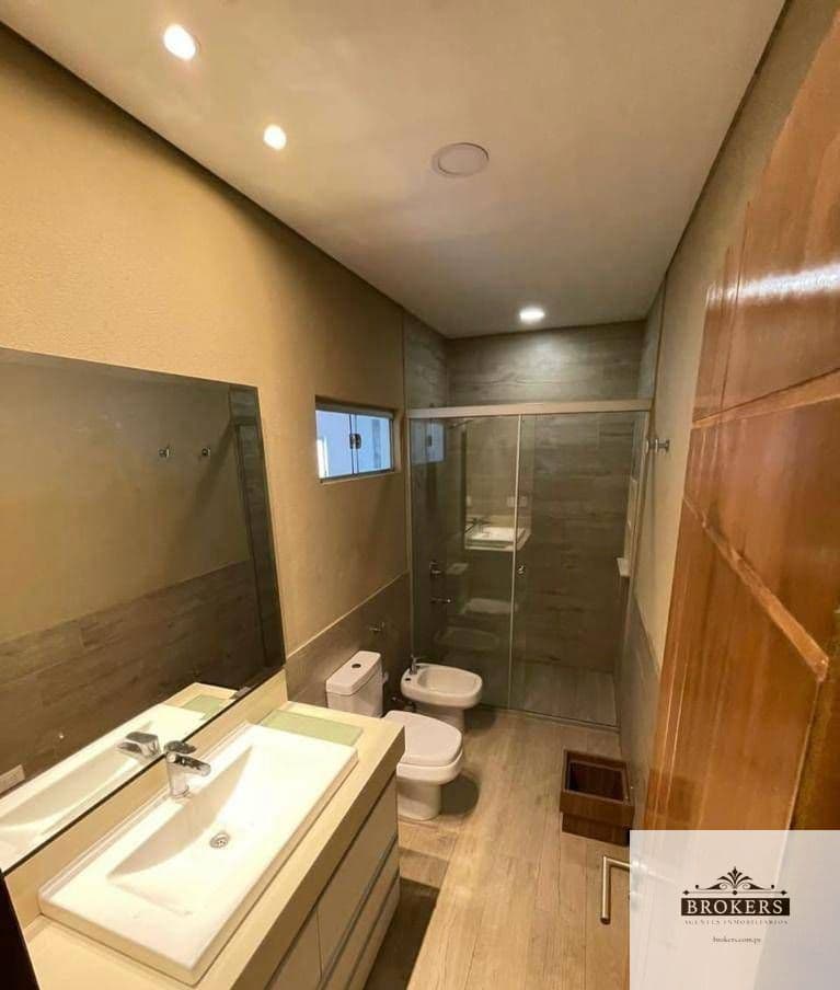 Casa De 3 Dormitorios Con Piscina En Barrio Herrera, foto 4