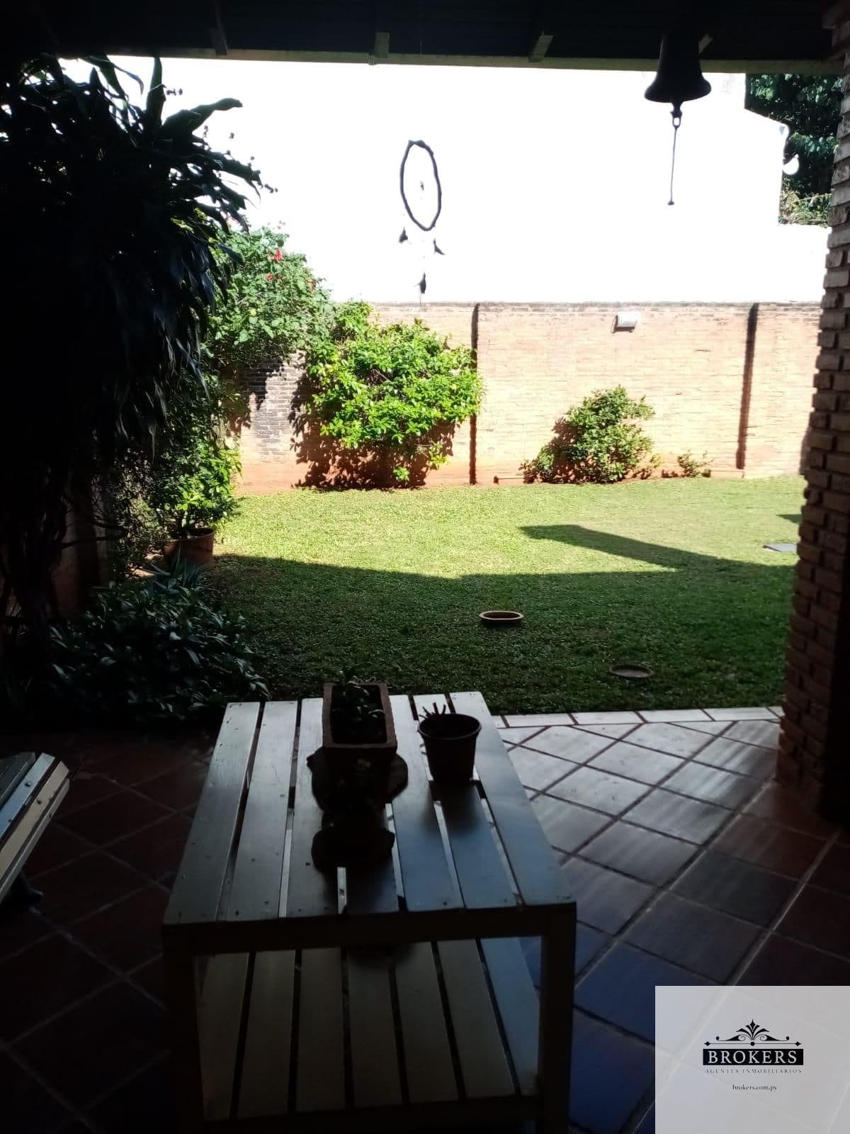 Casa dos plantas 4 dormit. en Mburucuyá — foto 1