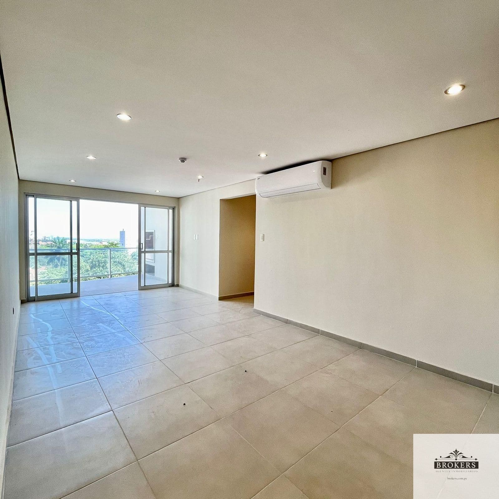 Departamento en Venta a Estrenar de 3 Dormitorios en Barrio Jara, foto 2