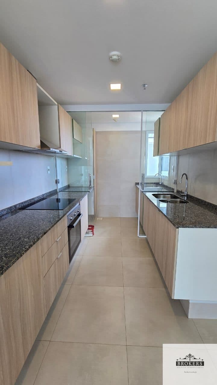 Departamento De 2 Dormitorios Sobre Molas López, foto 4