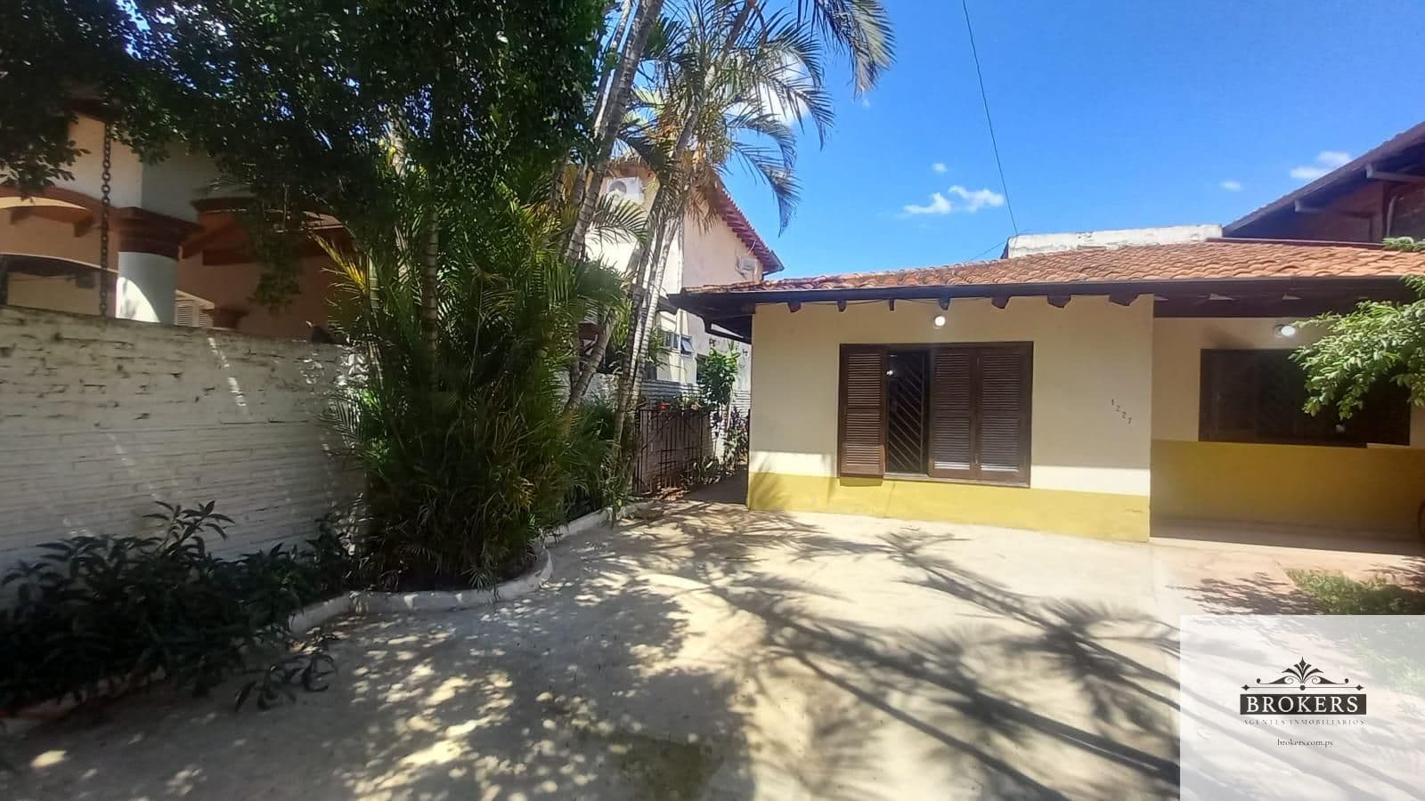 Vendo Linda Casa 3 Dormitorios En Barrio Hipódromo