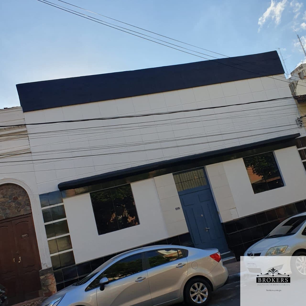 Alquilo Casa para Oficina, consultorios, de 5 ambientes, Bo. La Encarnación