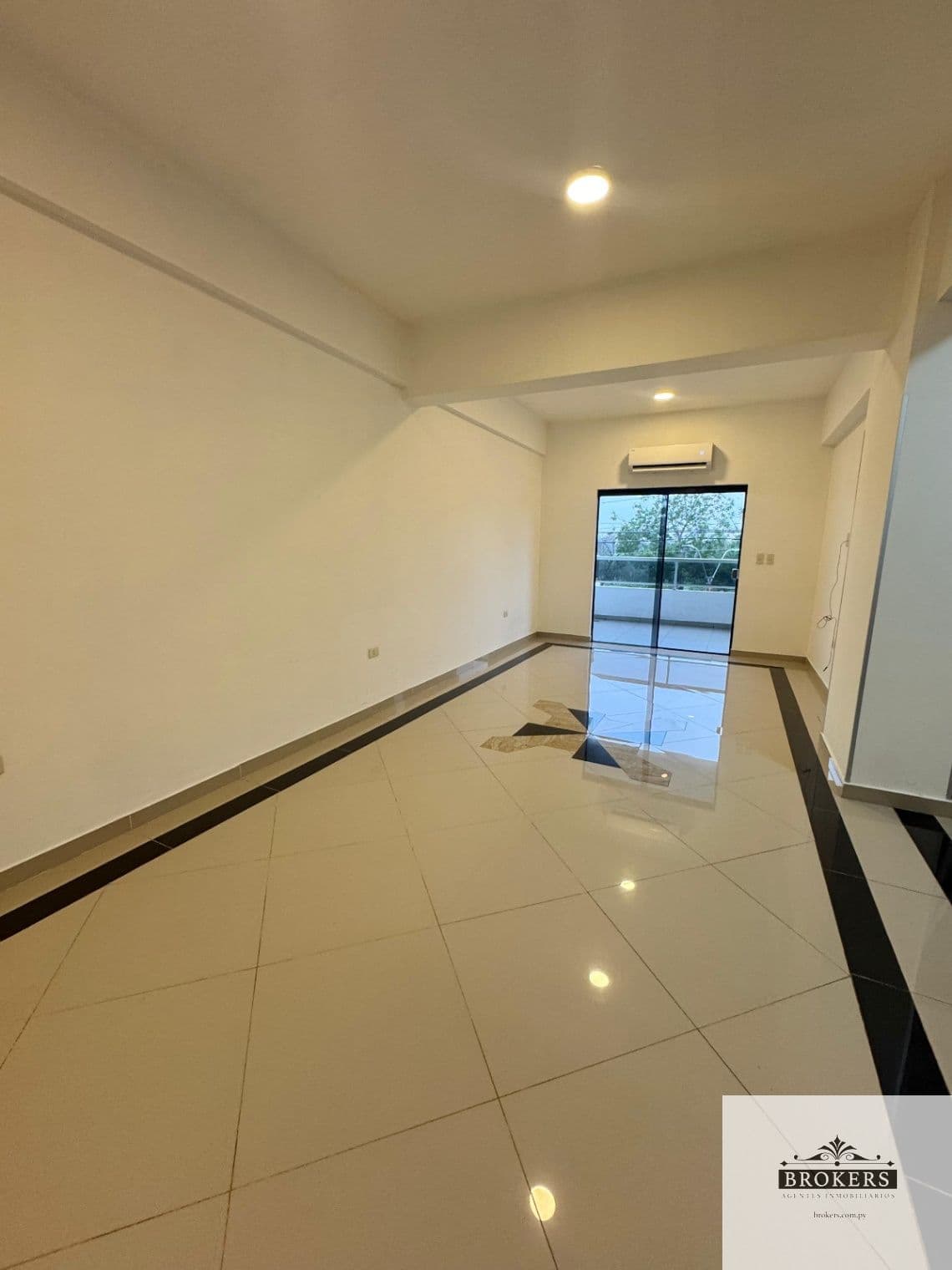 Alquilo departamento de 2 Dormitorios pegado al Pinedo Shopping San Lorenzo