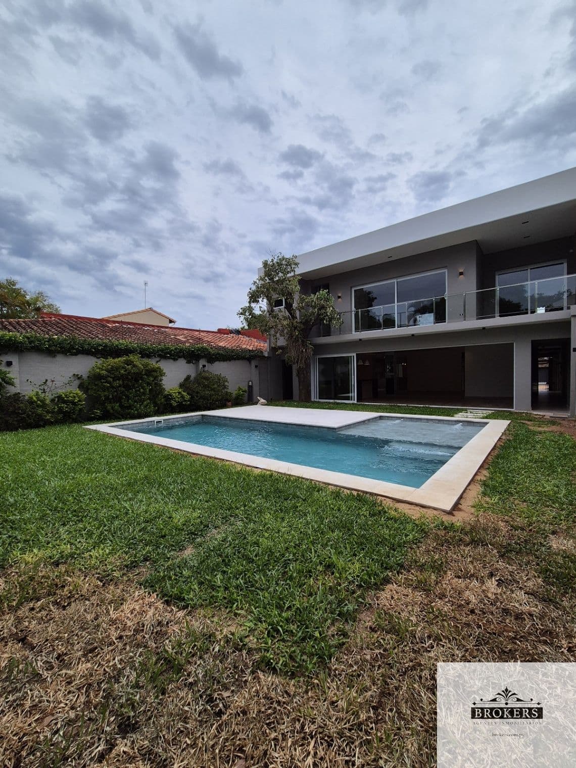 Casa a estrenar de 3 dormit. en suite en Barrio Manorá — foto 4