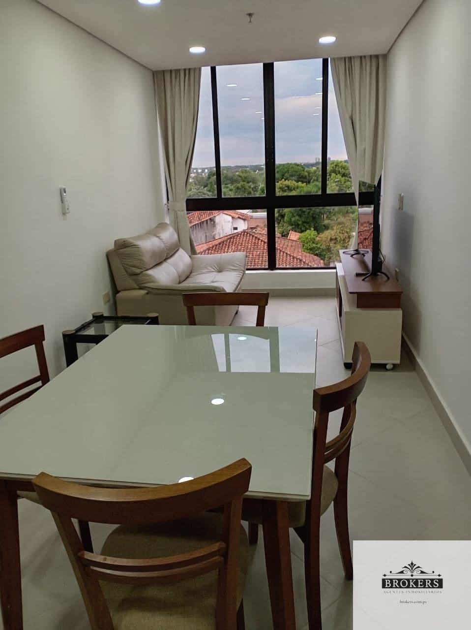 Departamento 1 dormit. amoblado c/ cochera en Luis A. de Herrera — foto 1