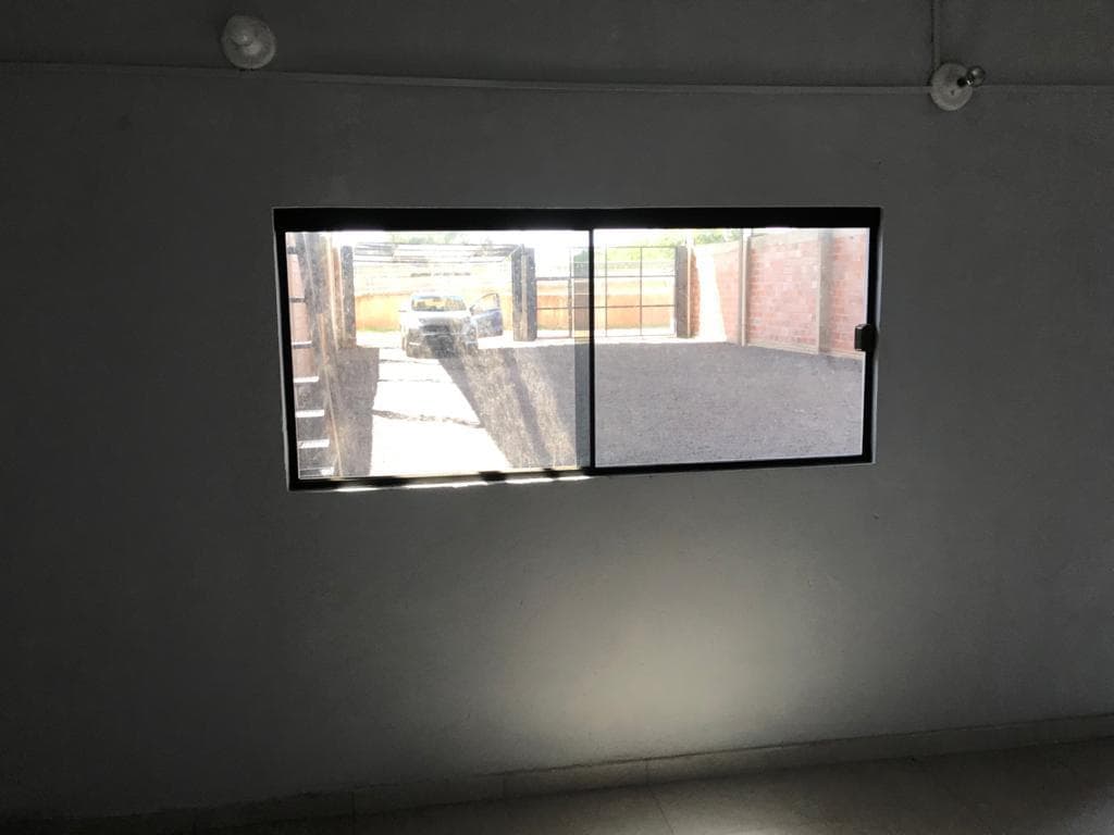 Tinglado De 360 m2 Sobre Ruta Principal - Limpio — foto 2